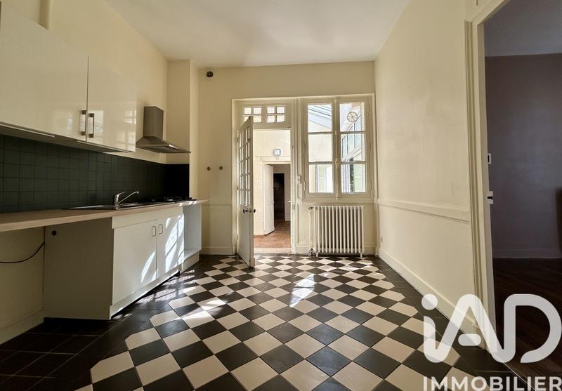 Maison de ville - 192 m² - 10 pièces