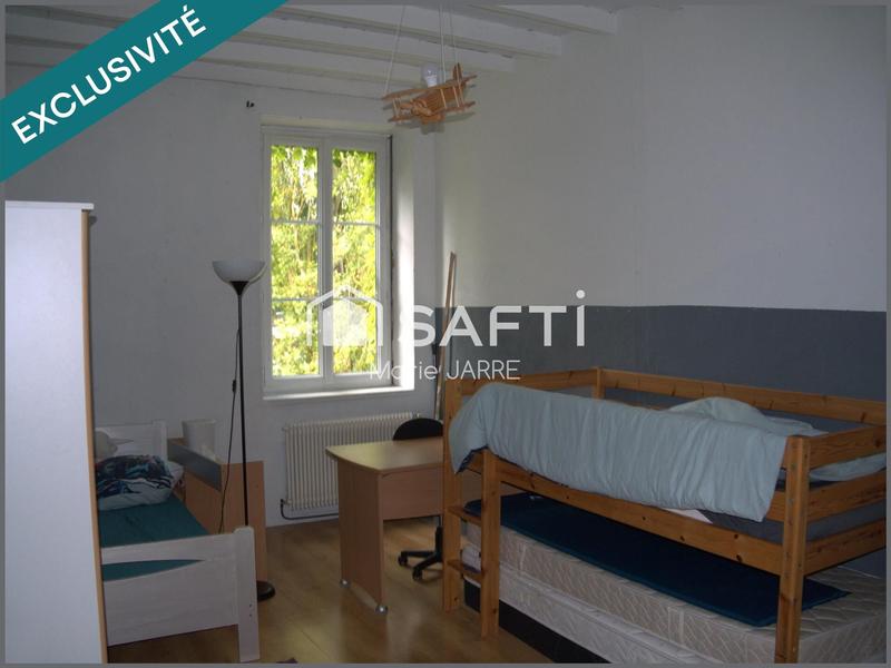 Maison - 220 m² - 6 pièces