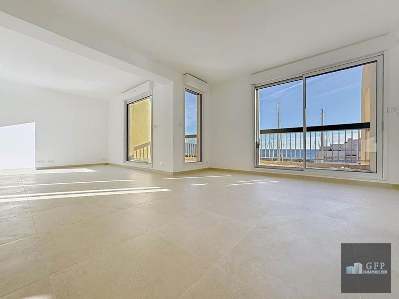 Appartement - 93 m² - 4 pièces