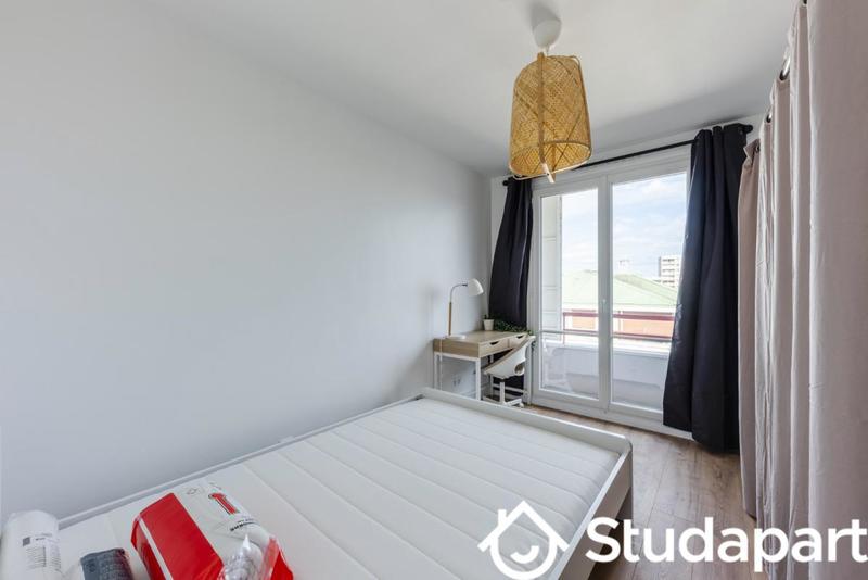 Chambre - 10 m² - 1 pièce