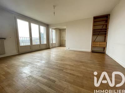 Appartement - 79 m² - 4 pièces