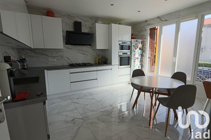 Maison - 151 m² - 7 pièces