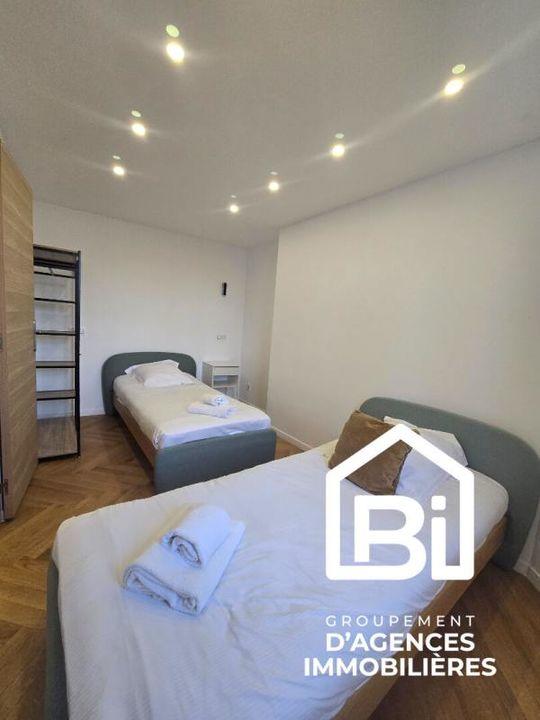 Maison de ville - 104 m² - 8 pièces