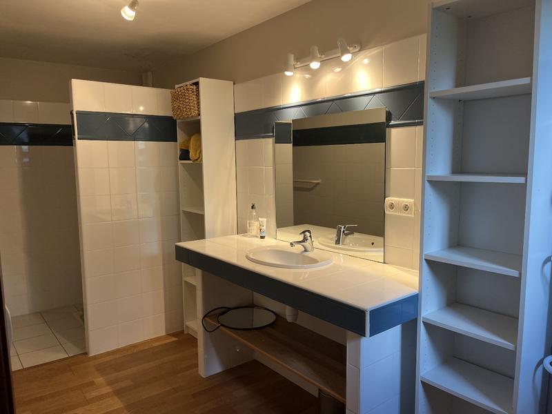 Propriété - 228 m² - 7 pièces