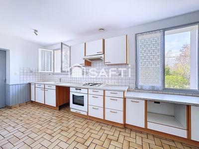 Maison - 105 m² - 4 pièces