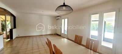 Maison - 157 m² - 6 pièces