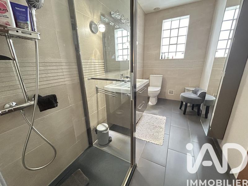 Maison - 95 m² - 5 pièces