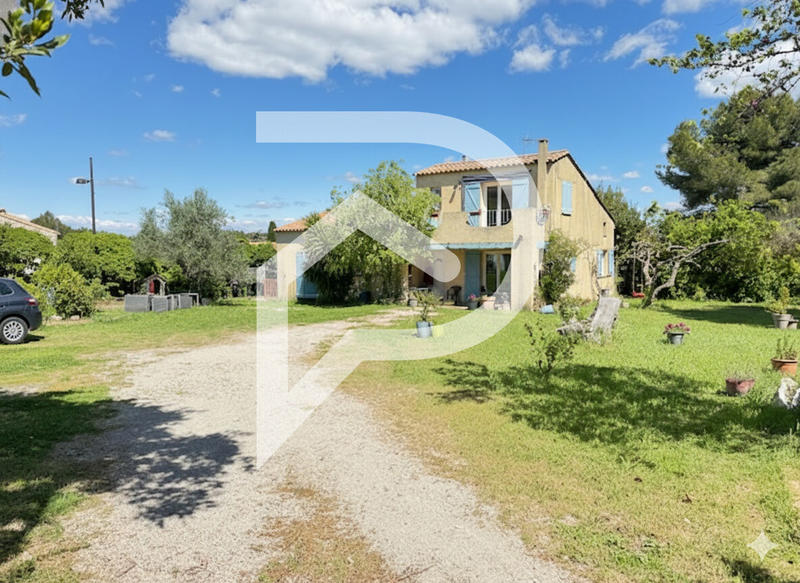 Maison - 122 m² - 5 pièces