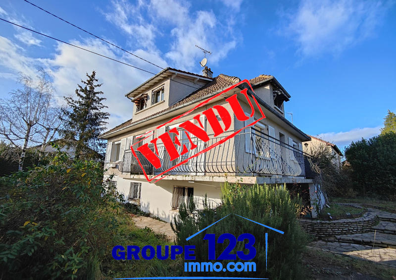 Maison - 111 m² - 6 pièces