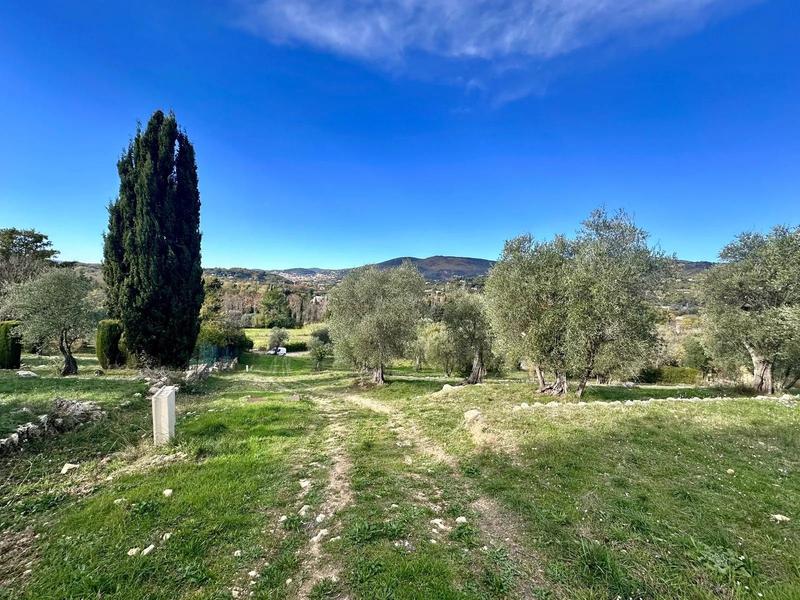 Terrain - 2 518 m²