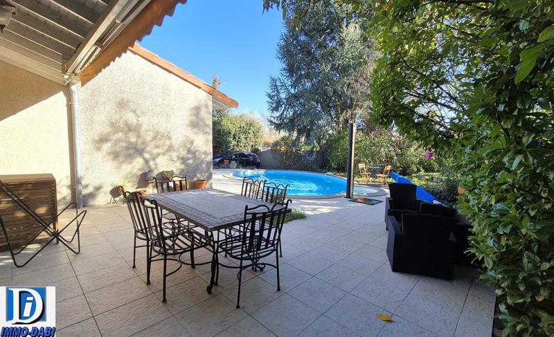 Villa - 164 m² - 6 pièces