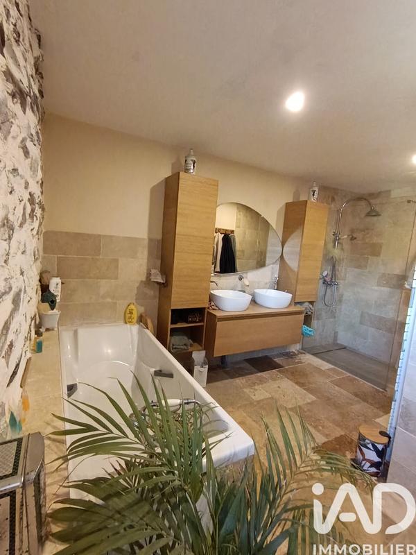 Maison - 150 m² - 4 pièces