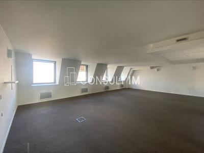 Bureau - 136 m²