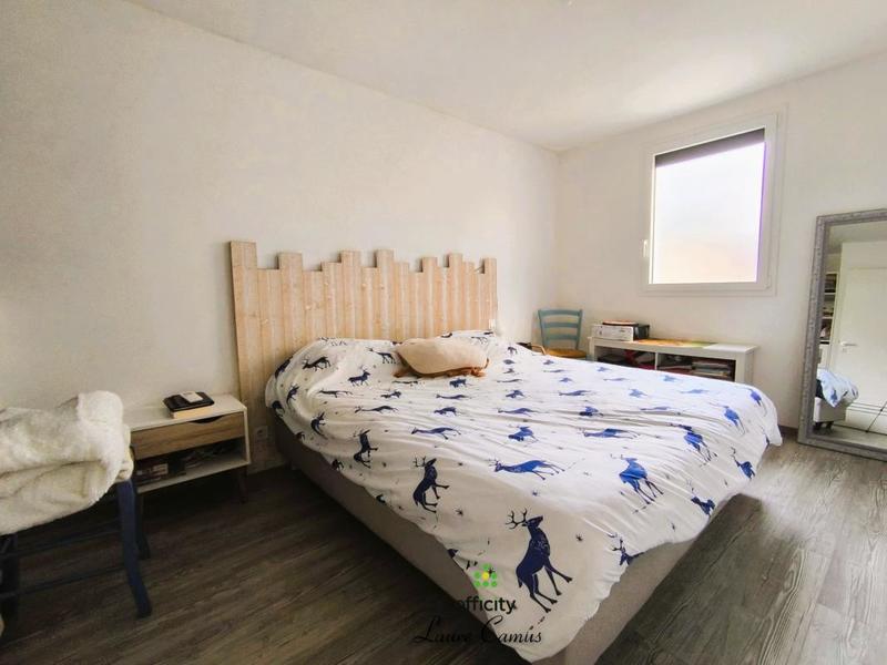 Maison - 213 m² - 6 pièces