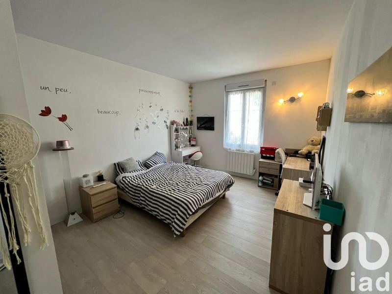 Maison - 236 m² - 9 pièces