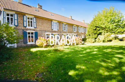 Maison - 271 m² - 8 pièces