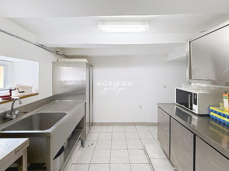 Fonds de commerce - 500 m²