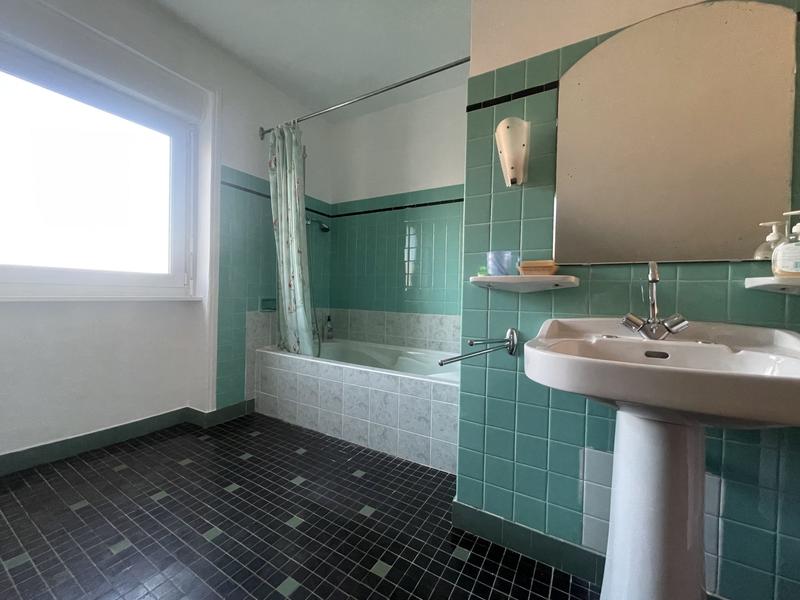 Maison traditionnelle - 127 m² - 6 pièces