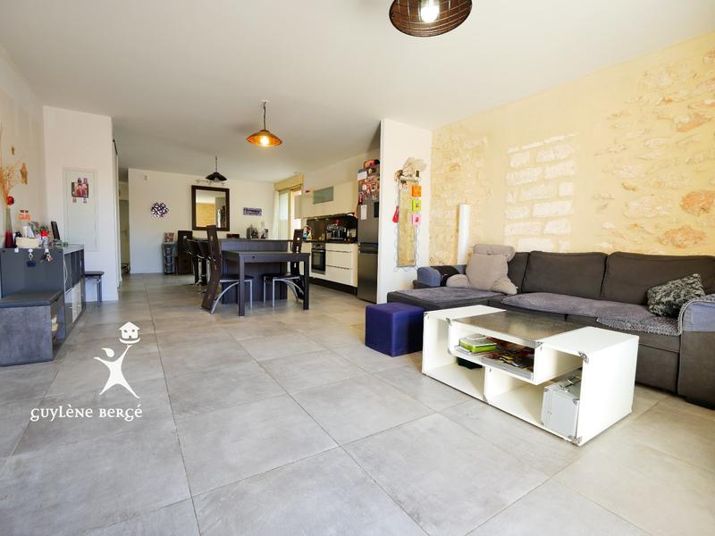 Appartement - 82 m² - 3 pièces