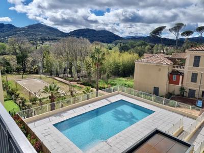 Appartement - 74 m² - 4 pièces