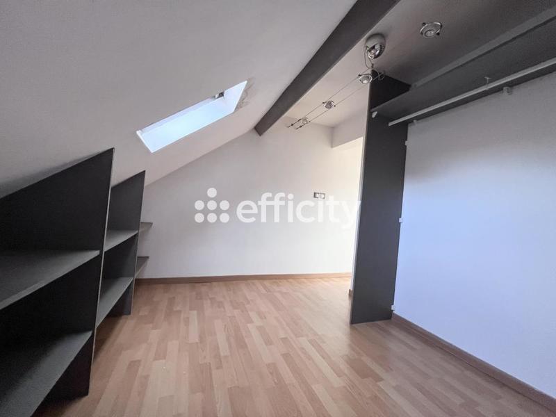 Maison - 85 m² - 5 pièces