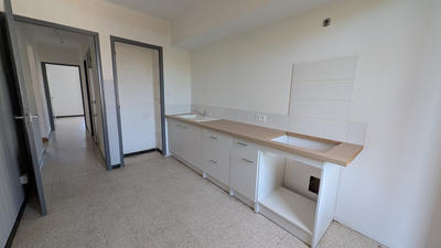 Appartement - 77 m² - 4 pièces