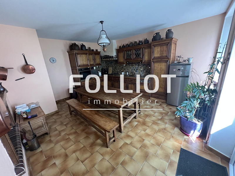 Maison - 163 m² - 8 pièces