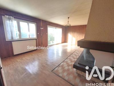 Maison - 99 m² - 6 pièces