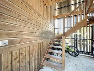 Maison - 706 m² - 22 pièces