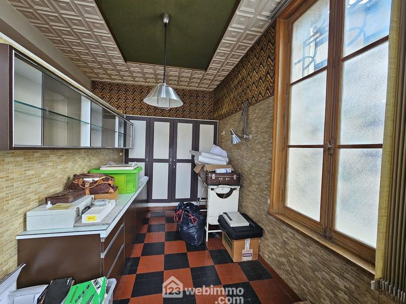 Maison - 353 m² - 9 pièces