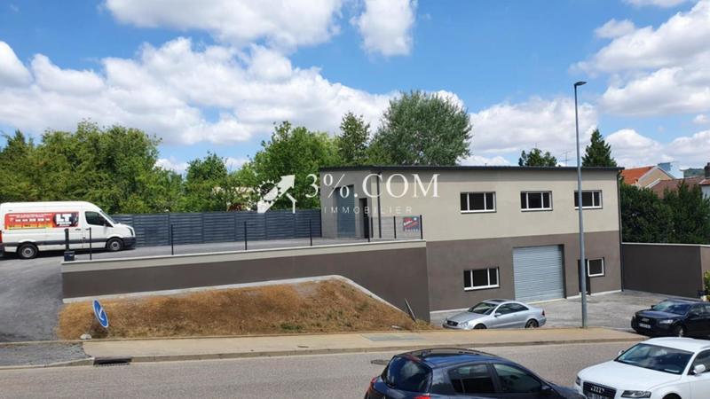 Local d'activité / Entrepôt - 115 m²