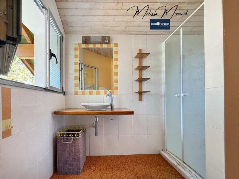 Maison - 180 m² - 5 pièces