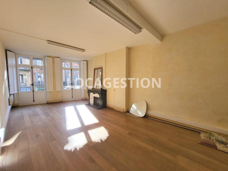 Bureau - 100 m² - 5 pièces