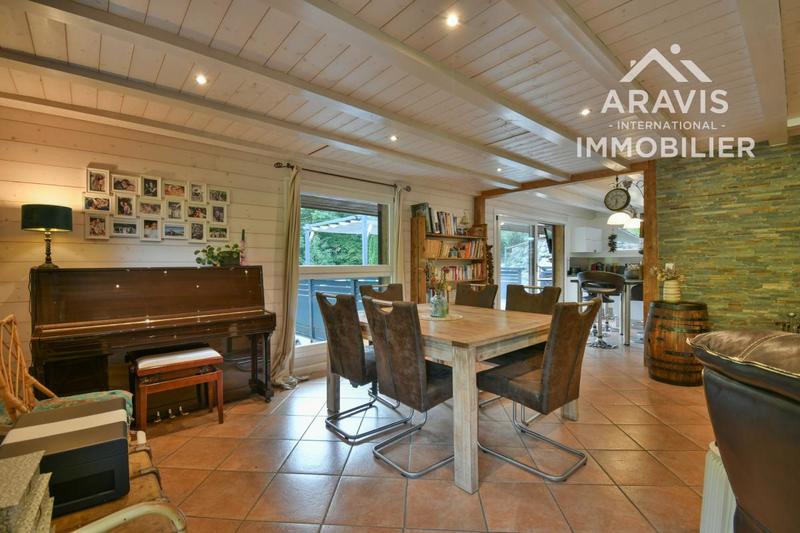 Propriété - 234 m² - 7 pièces