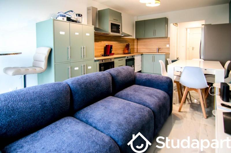 Chambre - 10 m² - 1 pièce