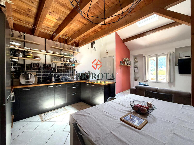 Appartement - 76 m² - 3 pièces