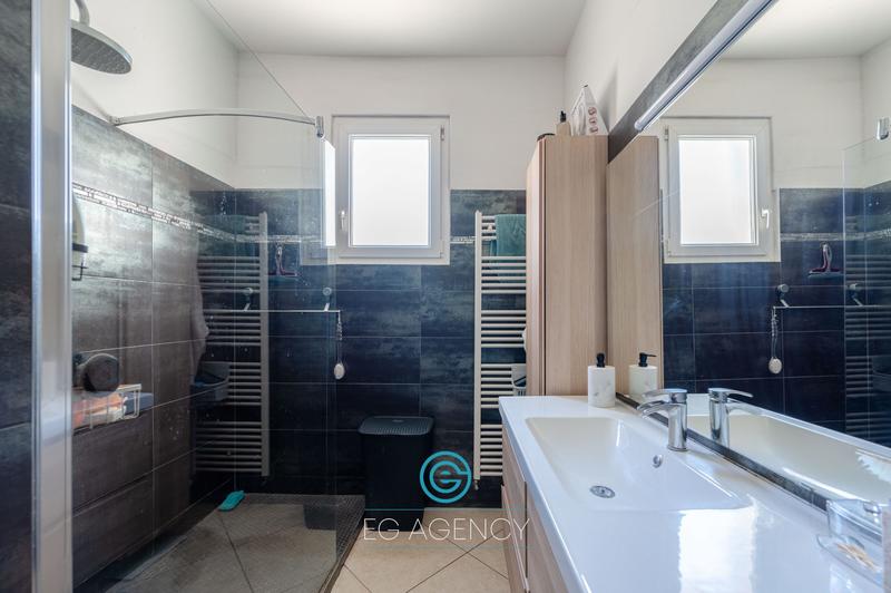 Maison - 117 m² - 5 pièces