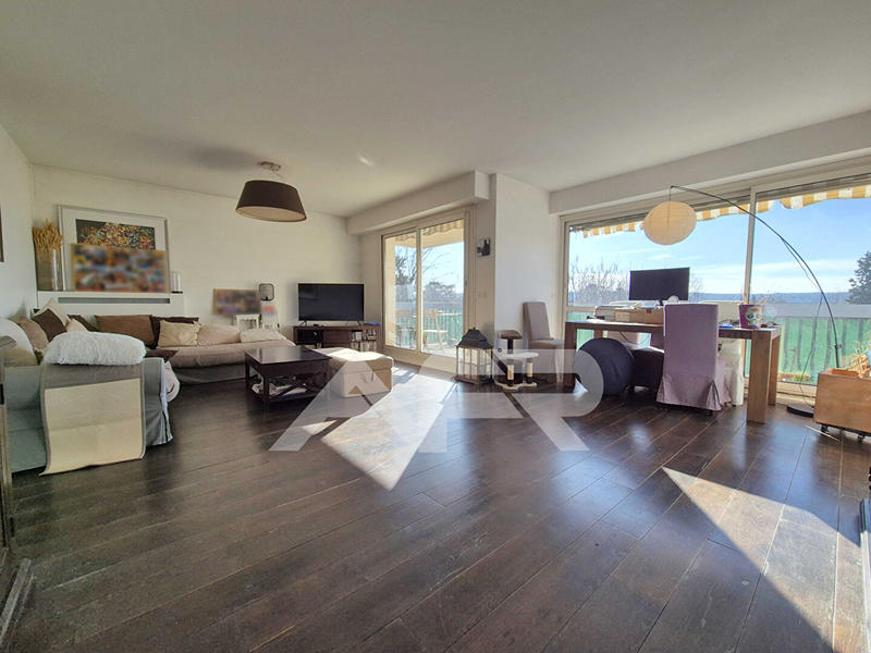 Appartement - 118 m² - 5 pièces