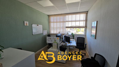 Local commercial - 106 m²