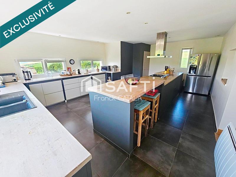 Maison - 180 m² - 5 pièces