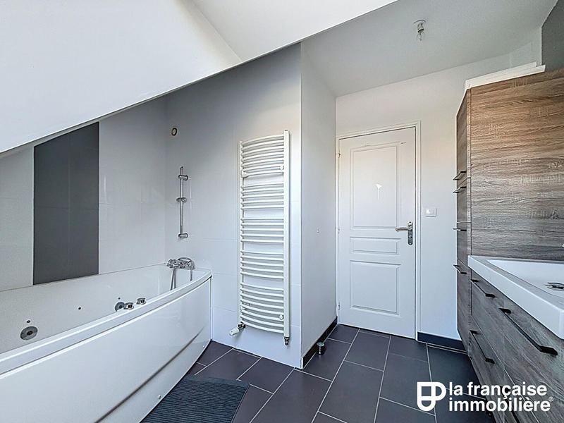 Maison - 120 m² - 6 pièces