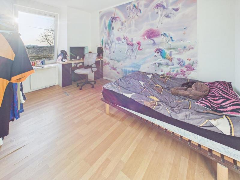 Maison - 186 m² - 7 pièces