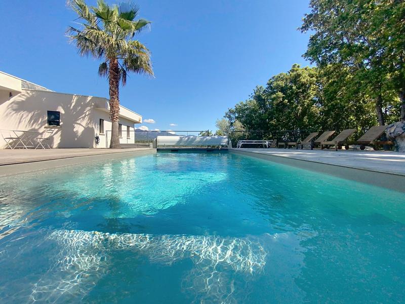 Maison contemporaine - 170 m² - 6 pièces