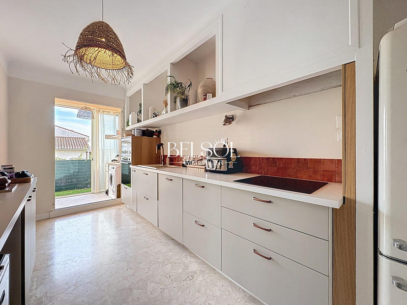 Appartement - 100 m² - 4 pièces