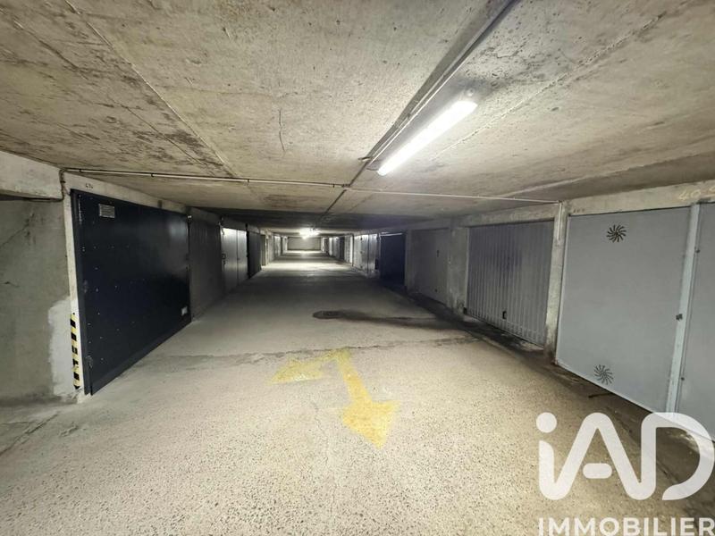 Parking - 18 m²
