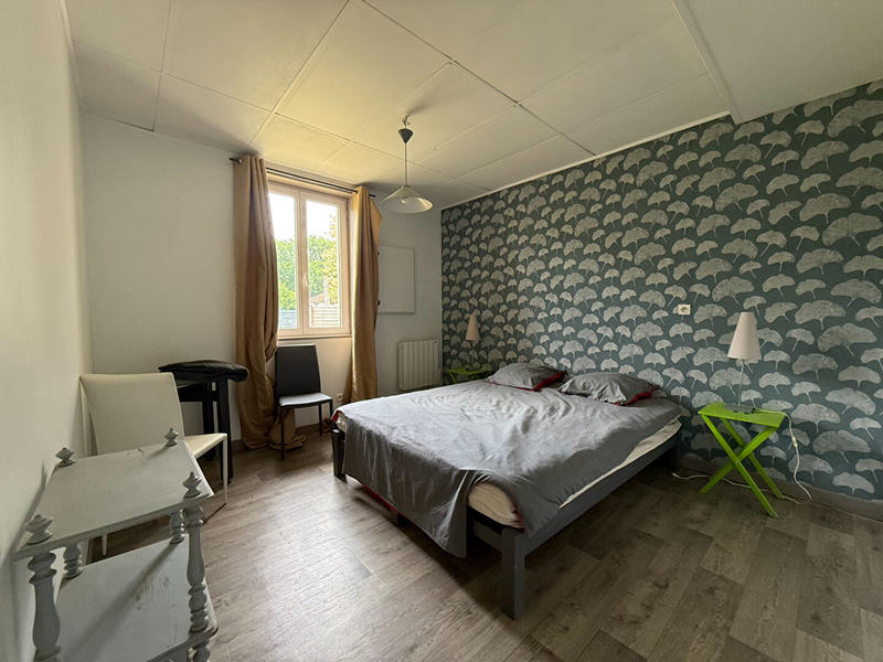 Maison - 402 m² - 9 pièces