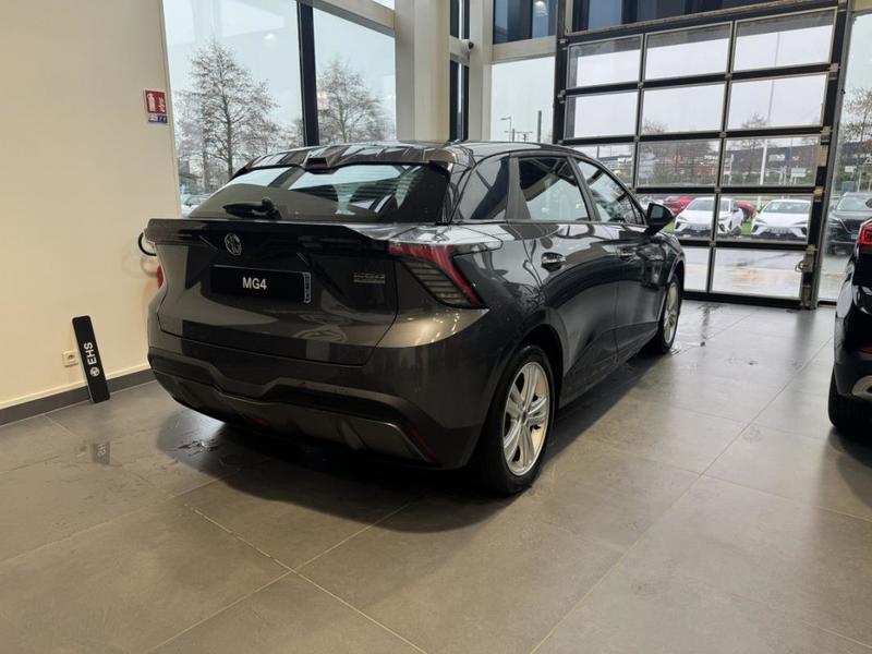 Mg Mg4 Electric 51kwh - 125 Kw 2wd Standard