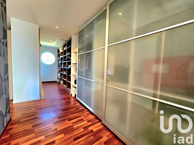 Maison de maîtres - 375 m² - 9 pièces