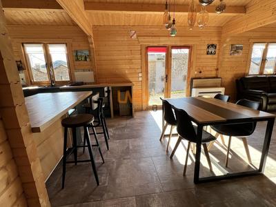 Maison de bois - 75 m² - 3 pièces