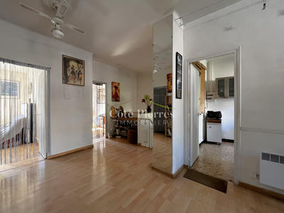 Appartement - 93 m² - 3 pièces